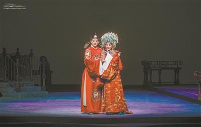 全本55出《牡丹亭》广州演出 女小生胡维露担纲“柳梦梅”