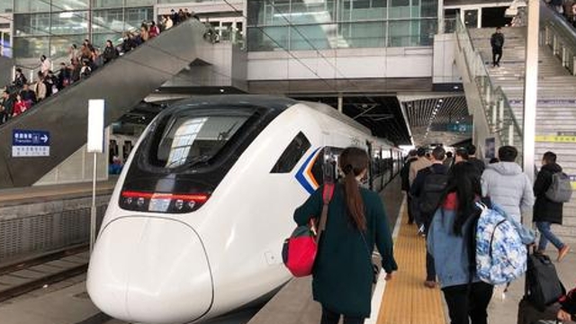 广铁13日预计增开旅客列车183对