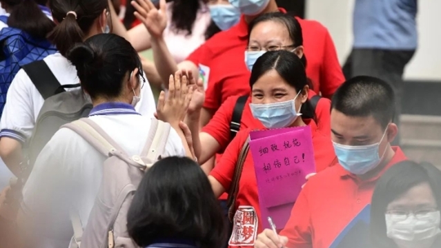 多图直击广州高考！加油，乘风破浪的少年们！