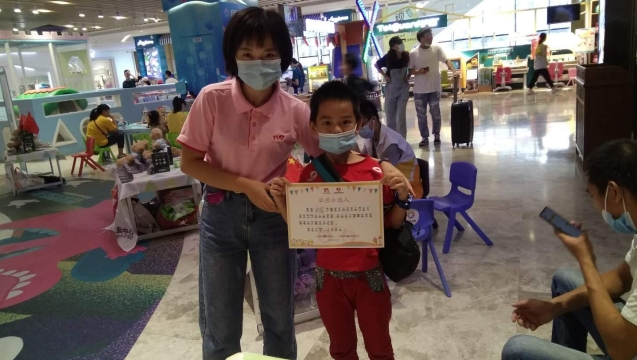 有爱！广州市社会组织携手公益义卖小摊主为困境儿童义卖