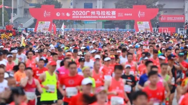 两万跑者汇聚广马 他们跑出健康精彩人生