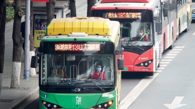 春节公交出行请留意，这44条线路运营时间有变化！