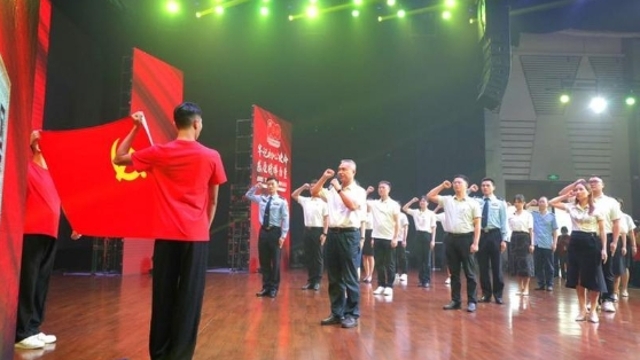 感受榜样力量！番禺区举行“两优一先”先进事迹分享会