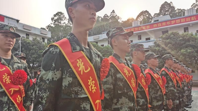 接过保家卫国的接力棒！广州准新兵即将奔赴军营