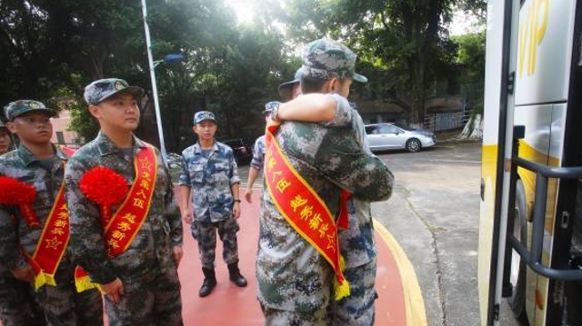 多图｜越秀新兵入伍！强军征程注入新活力