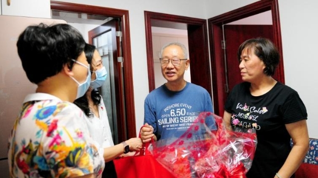 慰问关怀“特别订制”！为疫情防控一线工作人员排忧解难