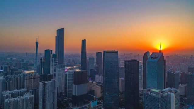 2021年广州全市工业总产值突破两万亿元