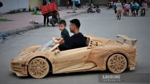 巧手！越南男子为儿子打造木制“劳斯莱斯”