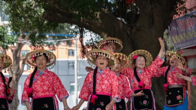 唱山歌、炸油角……广州大源街举办客家文化新春联欢会