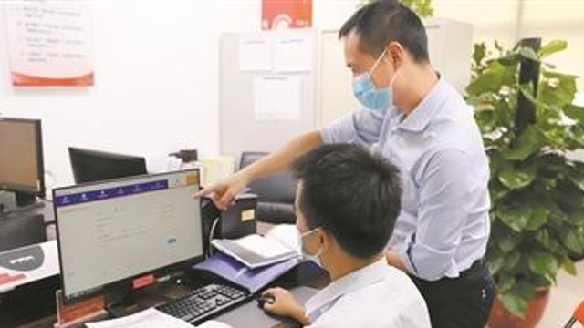 打出正风组合拳 严把换届纪律关