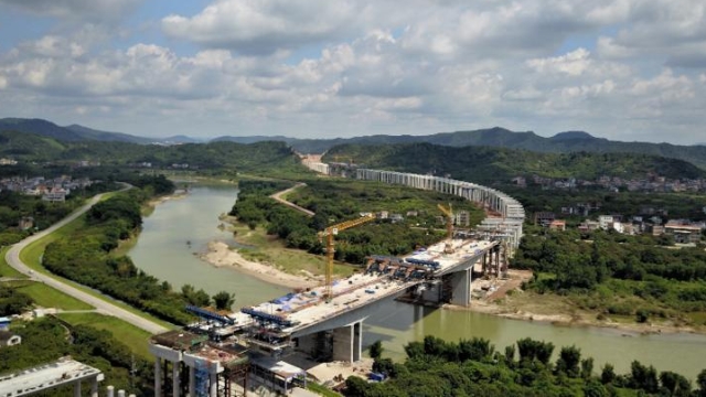 广州交投集团从埔高速建设实现多个关键性节点突破