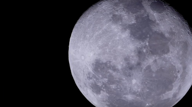 超清晰画面记录中国空间站凌月