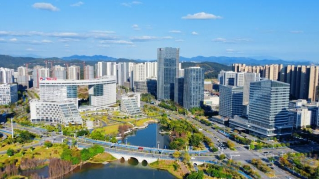 狠抓重大项目落地，广州开发区1～7月工业投资增长33%