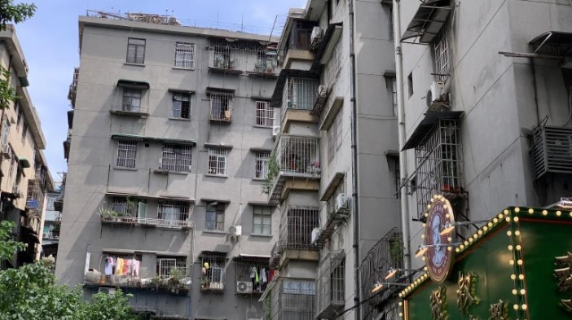 台风临近，广州市住建局：居住老旧危房、泥砖房住户必要时要转移