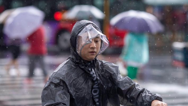 今天下午广州天气转不稳定，注意防范大风雷雨等强对流天气