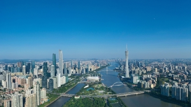 十年跨越成就非凡，广州经济综合实力跃上新台阶