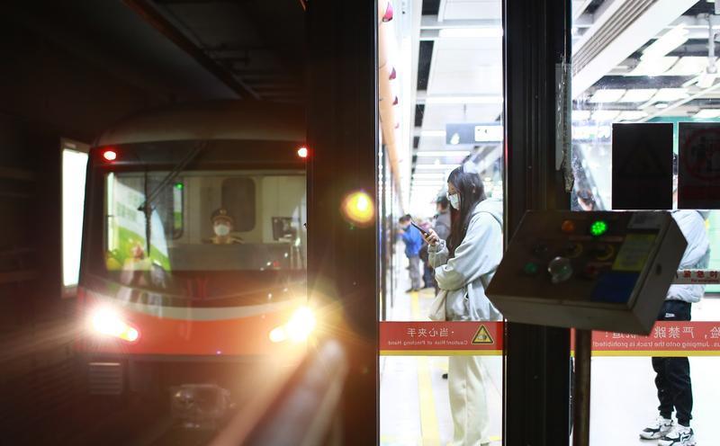 元旦3天假期，广州地铁运客1419.8万人次