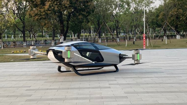 广州优势利好飞行汽车发展，加速实现“低空出行”