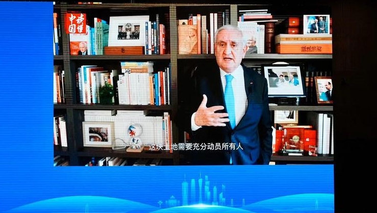 读懂中国｜法国前总理拉法兰：要合作不要对抗，让对话“守护”和平