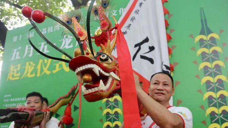 400余岁“老龙”出水！荔湾泮塘龙舟有段古