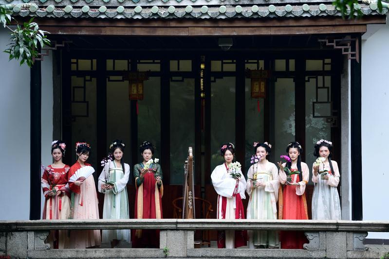 四会兰花亮相广州兰圃，6月过生日的游客可免费入园