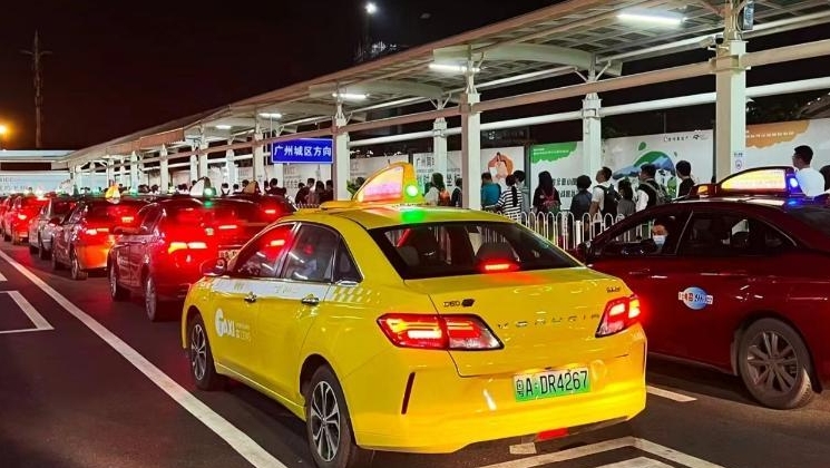 端午节前一天和假期最后一天，1000辆次出租车保障重要交通枢纽出行