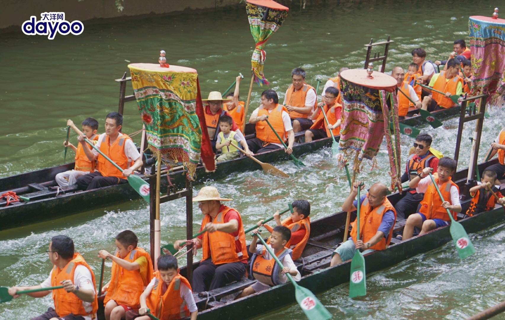 端午扒龙船的乐趣，少年儿童也可拥有！杨箕举行龙船亲子游联谊活动
