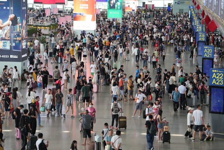 暑运开启！广州南站预计到发旅客3854.5万人次