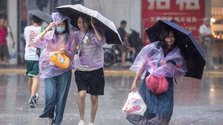 市三防会商：台风中心已经过距穗最近点，但风雨影响仍未结束