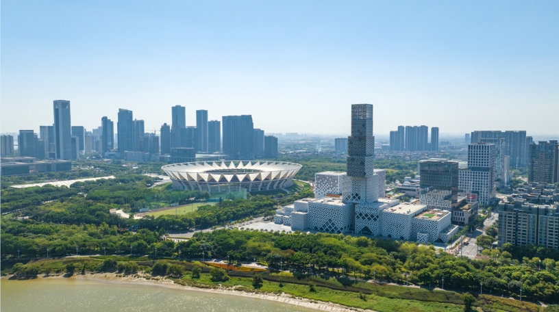 华南理工大学建筑学院教授袁奇峰介绍,根据规划,广佛两市将合力建设"
