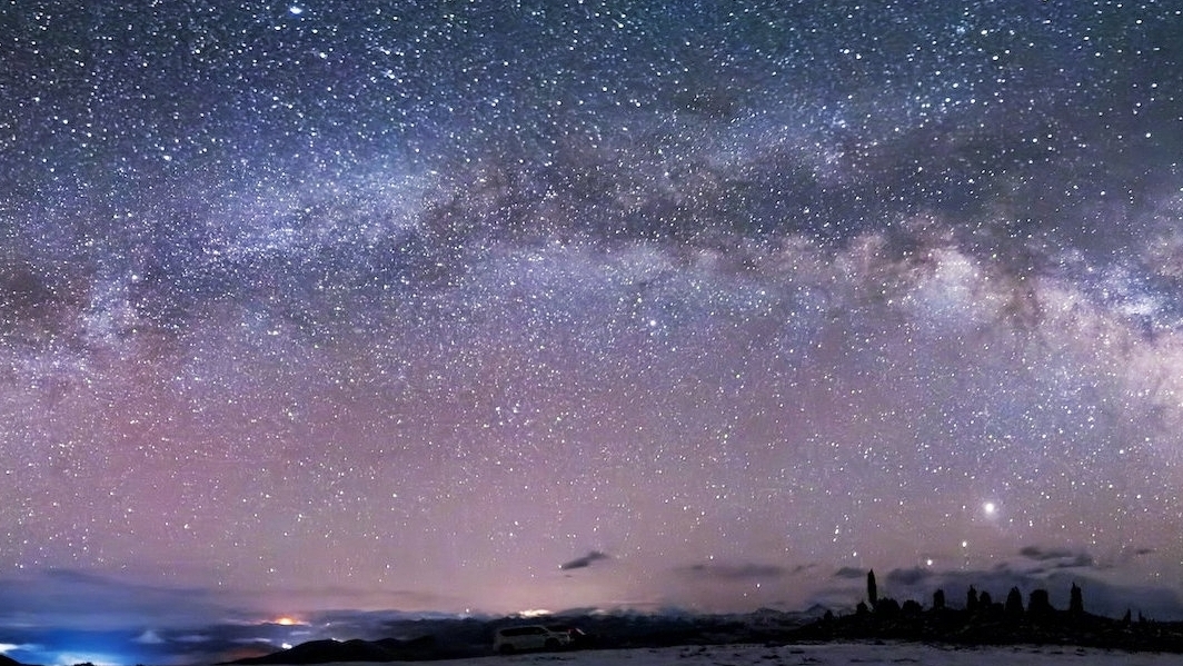 浪漫七夕夜，市民可赏“半边明月”