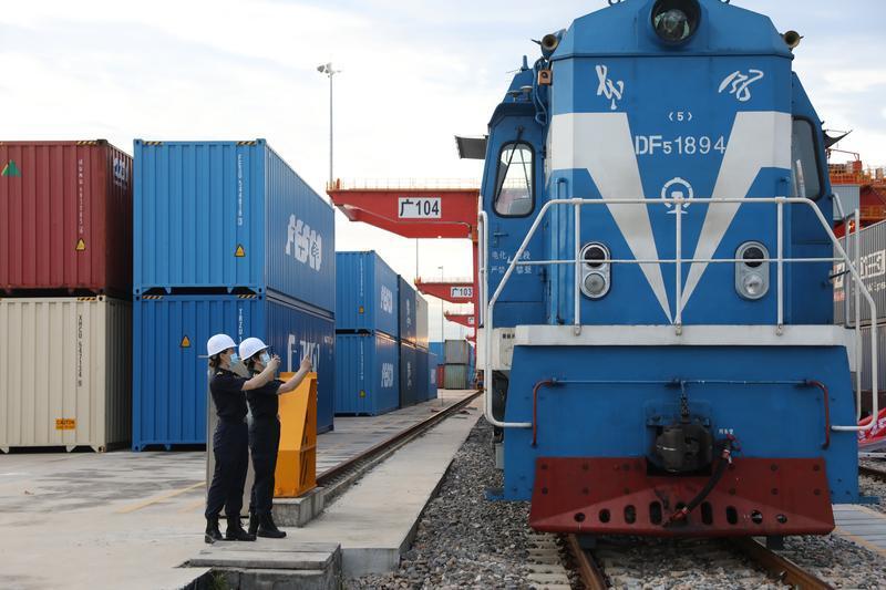 广州中欧班列开行七周年：1193列发运进出口货米乐M6 米乐值总值315亿元(图2)