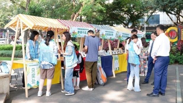 海珠广场举办保护野生动物宣传月科普活动