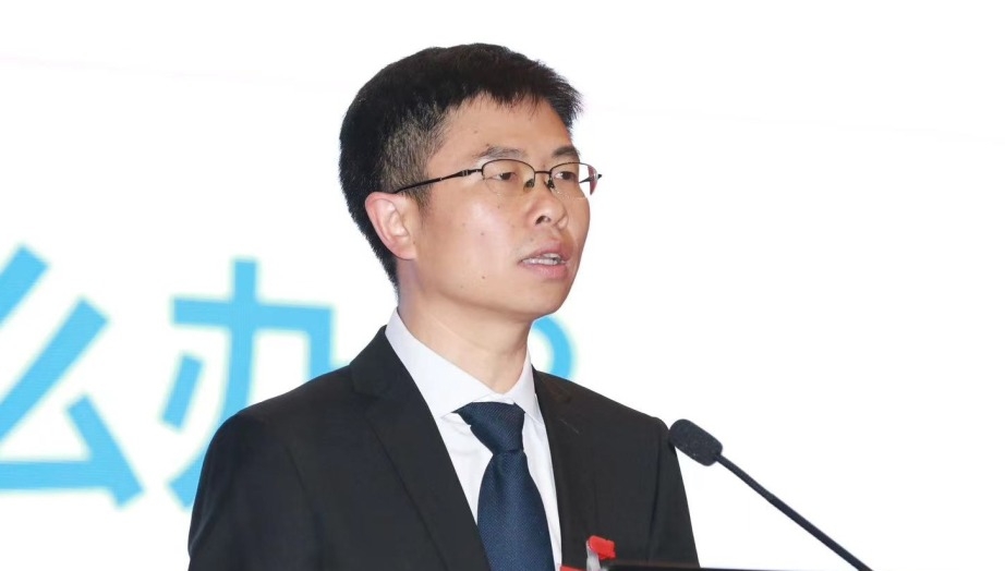 两会现场 | 市政协委员蔡昶文：以人工智能引领教育变革，构建全市教育人工智能大模型系统