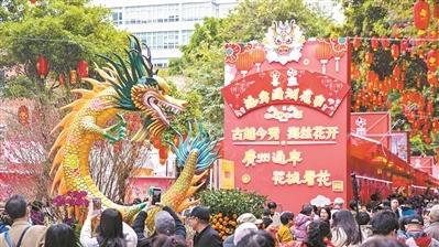 条条巨龙“盘踞”商圈 带来文商旅消费新体验