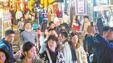 年味最广州｜新春假期趣摆“龙门阵”，解锁广州潮人城市漫步新方式