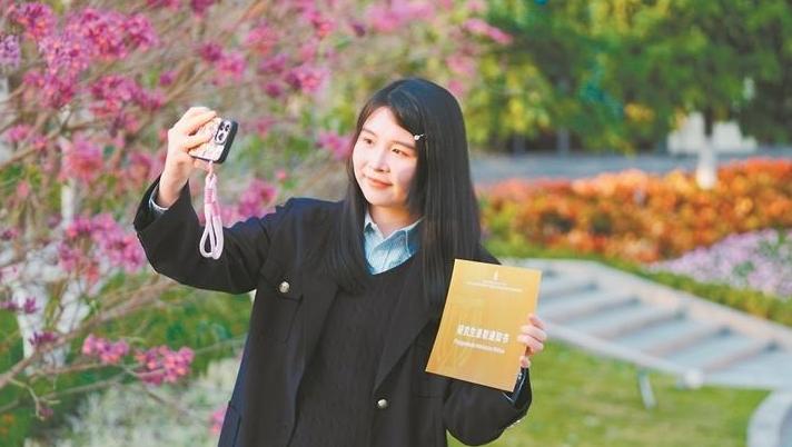 湾区好运① | “001号”通知书带来的幸福