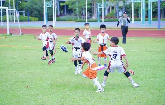 CBA中文网——中国男子篮球职业联赛赛程比分+球队数据+盘口分析激情篮球盛宴！翰林“开心杯”决赛点燃青春热血