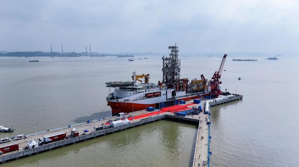 高清大图来了！见证十五运会和残特奥会圣火燃起