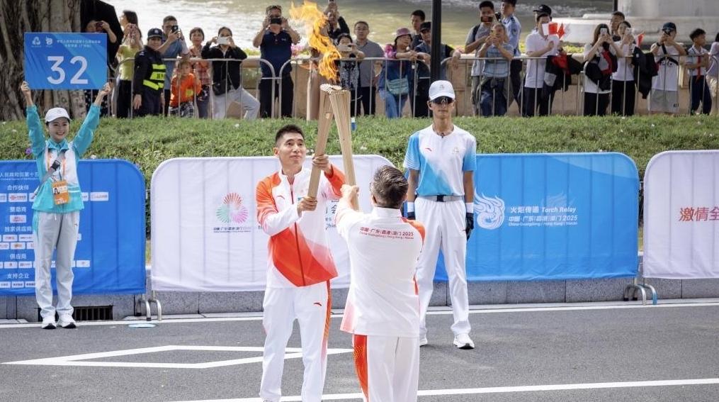 十五运会火炬手周维亮：守护广州18载，想传递“永不言弃”的拼搏精神