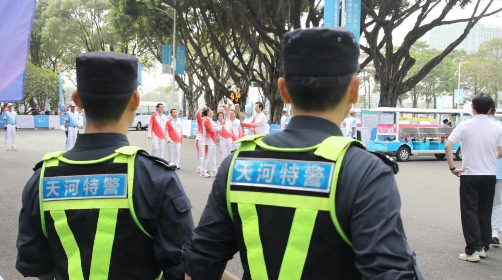 广州警方：十五运会广州赛区火炬传递活动安保工作圆满完成