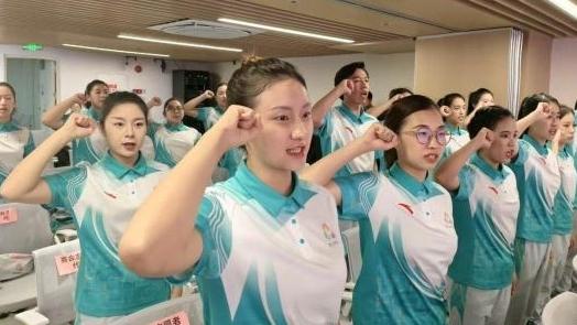 广州超3万名志愿者出征！志愿者穿上新装信心满满迎全运