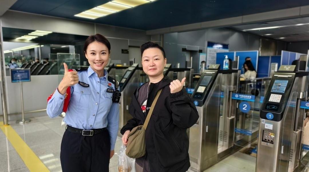 秒速通行！广州迎来首位“刷脸”智能通关旅客