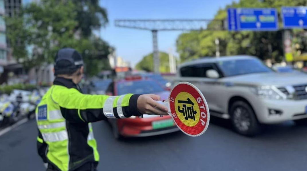 粤A实行单双号通行首日，记者直击→