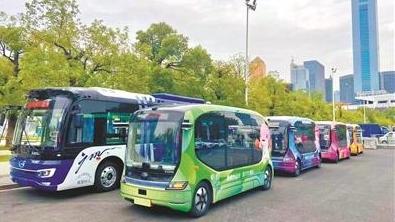 “智车之城”再提速 广州自动驾驶企业双双港股上市