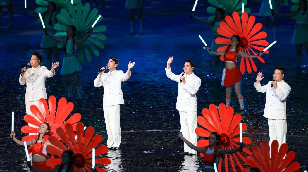 为何选择演唱《海阔天空》?|揭秘十五运会开幕式