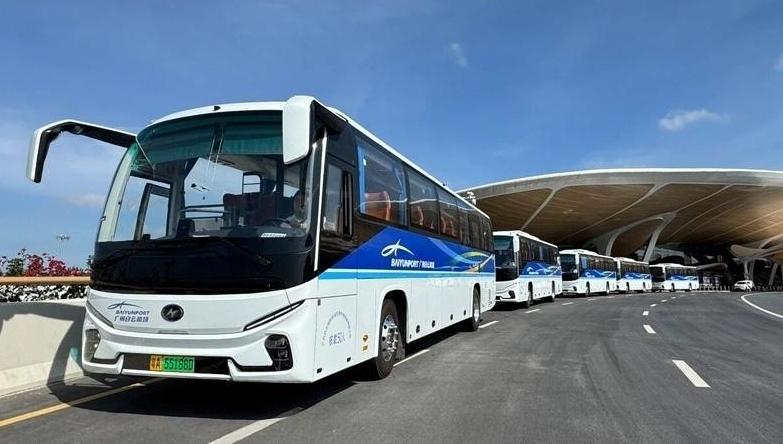 11月12日，白云机场T3航站楼观光专线开启