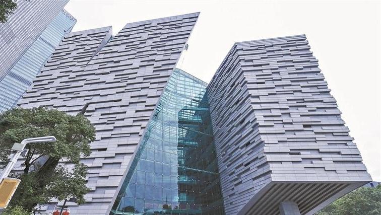 跟着文化地标游广州⑥ | 广州图书馆:贴心服务让读者如沐春风