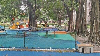 居民享“家门口”休闲新空间