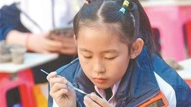 海珠区“陶趣杯”陶艺比赛成功举行 两百名中小学生集中秀陶艺